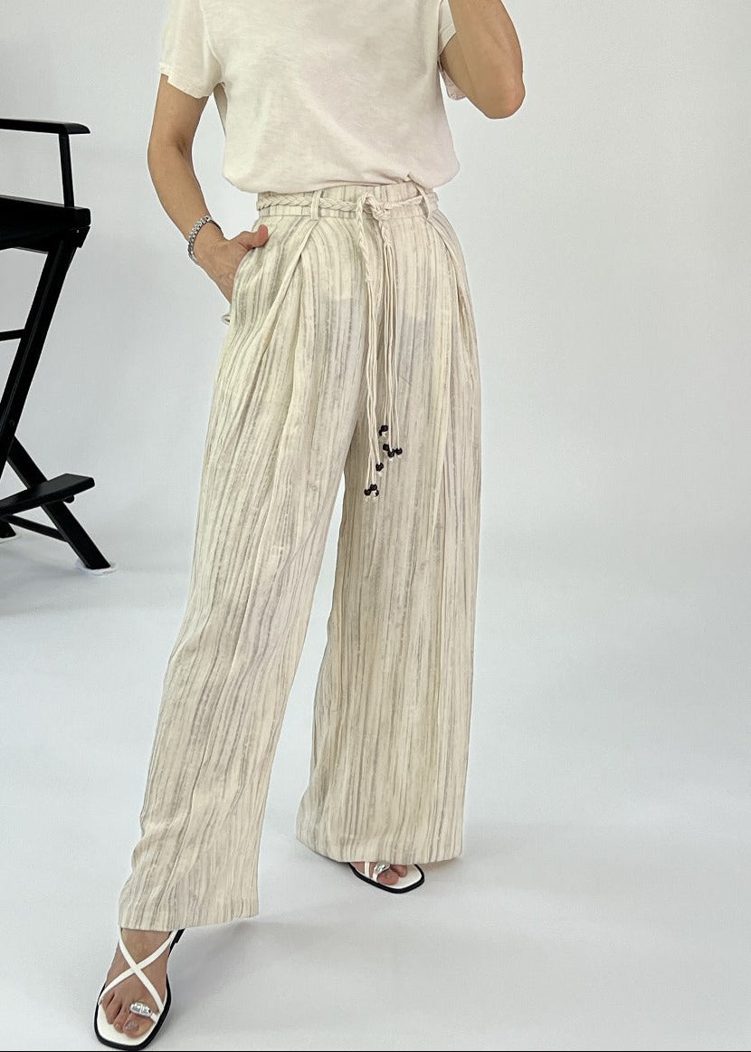 Pántalones acampanados lineas